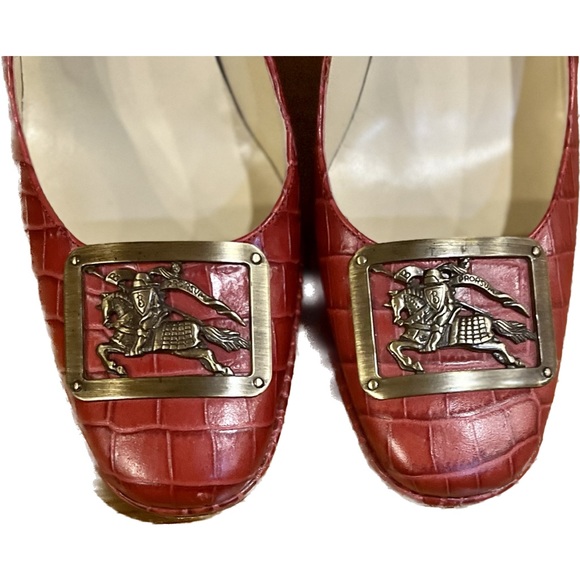 BURBERRY RED EMBOSSED CROC LEATHER HEELS PUMPS MADE IN ITALY SIZE 36.5/6… - Picture 7 of 11